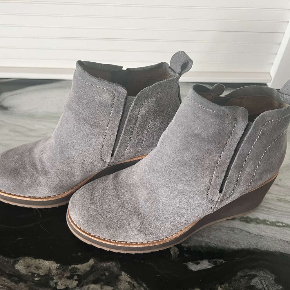 Sofft Emeree waterproof suede leather boot